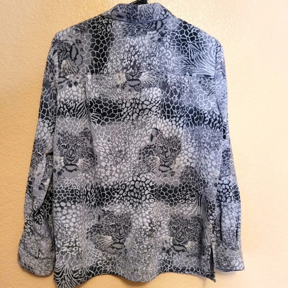 Alfred Dunner Women Leopard Print Blouse Size 8P - Picture 2 of 5